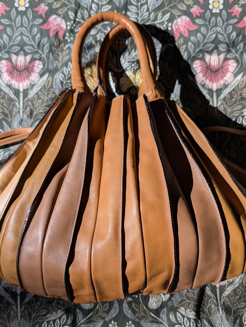 LUPO Barcelona Pleated Leather Handbag